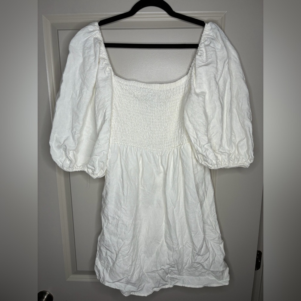 Tuckernuck Annie Smocked Mini Linen Dress in White Medium Puff Sleeves - Picture 2 of 8